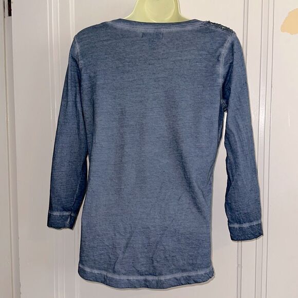 LRL Lauren Jeans Co Denim Look  Blue Thin Cotton Knit Top with 3/4 sleeves - Picture 6 of 9